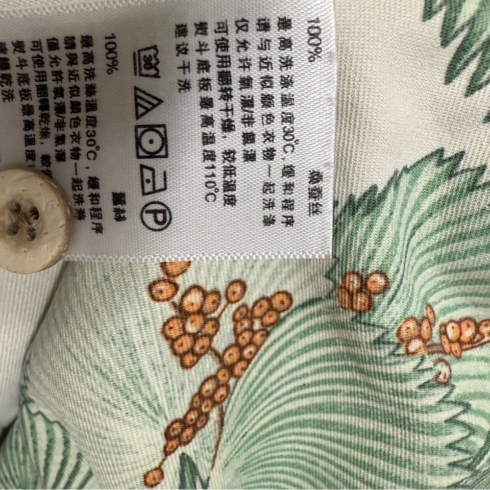 Tommy Bahama Hawaiian 100% Silk Short Sleeve Camp Shirt Size 3XL Original Fit - Picture 11 of 11